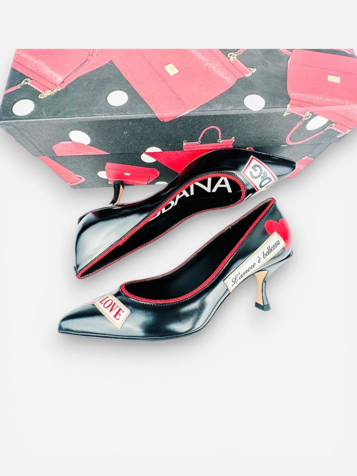 Dolce & Gabbana Lori Crazy for Sicily Patch Pump Black Red EU 35 US 5 | NIB