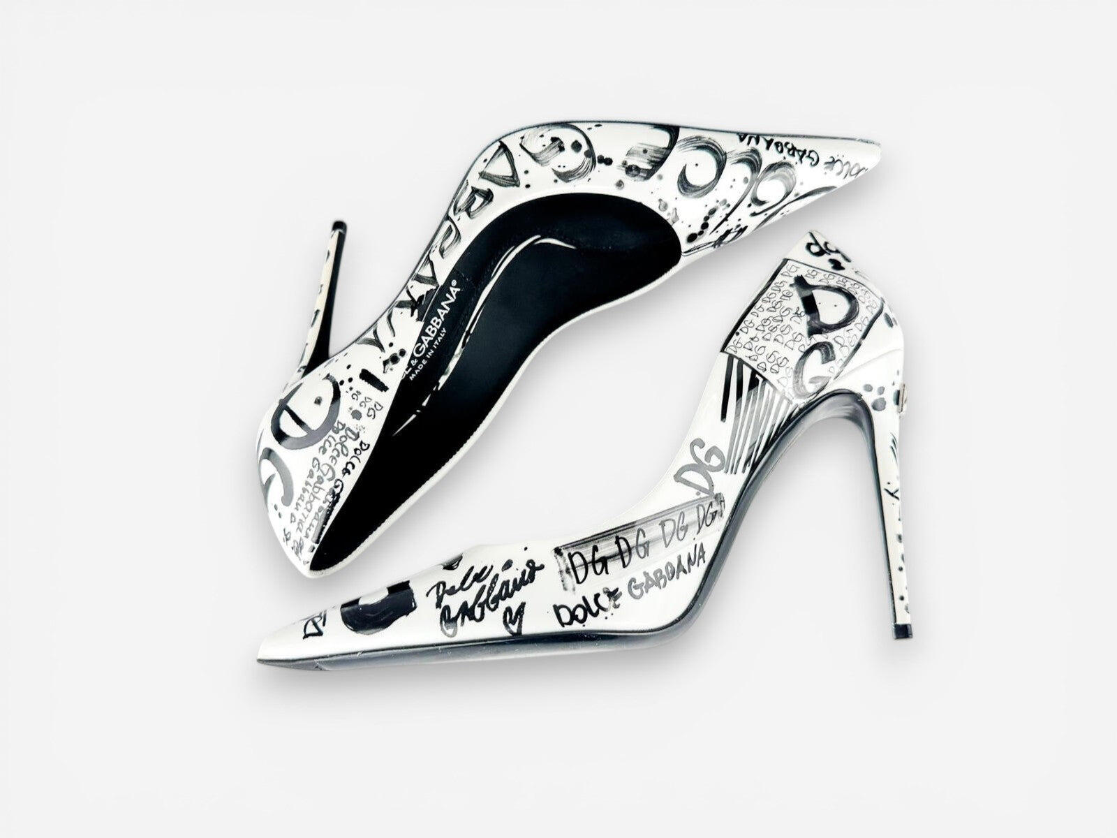 Dolce & Gabbana Dolce & Gabbana CD01718 Graffiti Patent Slingback Pump Black White EU 37.5 | NIB - Vestir