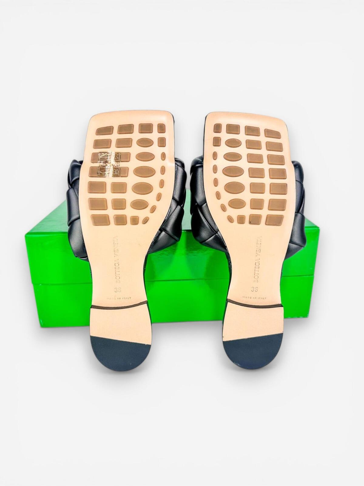 Bottega Veneta Lido Black Padded Intrecciato Flat Slide Sandal EU 36 NIB