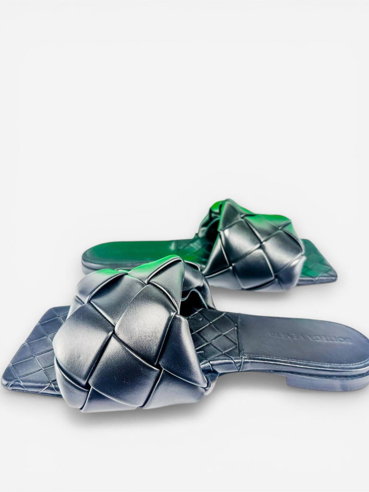 Bottega Veneta Lido Black Padded Intrecciato Flat Slide Sandal EU 36 NIB