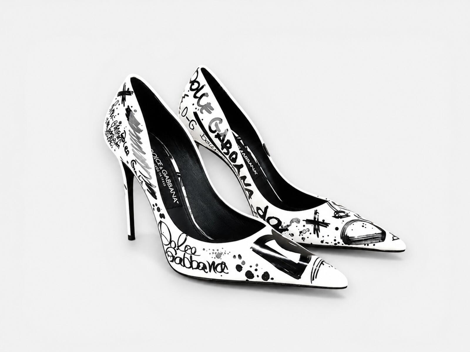 Dolce & Gabbana Dolce & Gabbana CD01718 Graffiti Patent Slingback Pump Black White EU 37.5 | NIB - Vestir