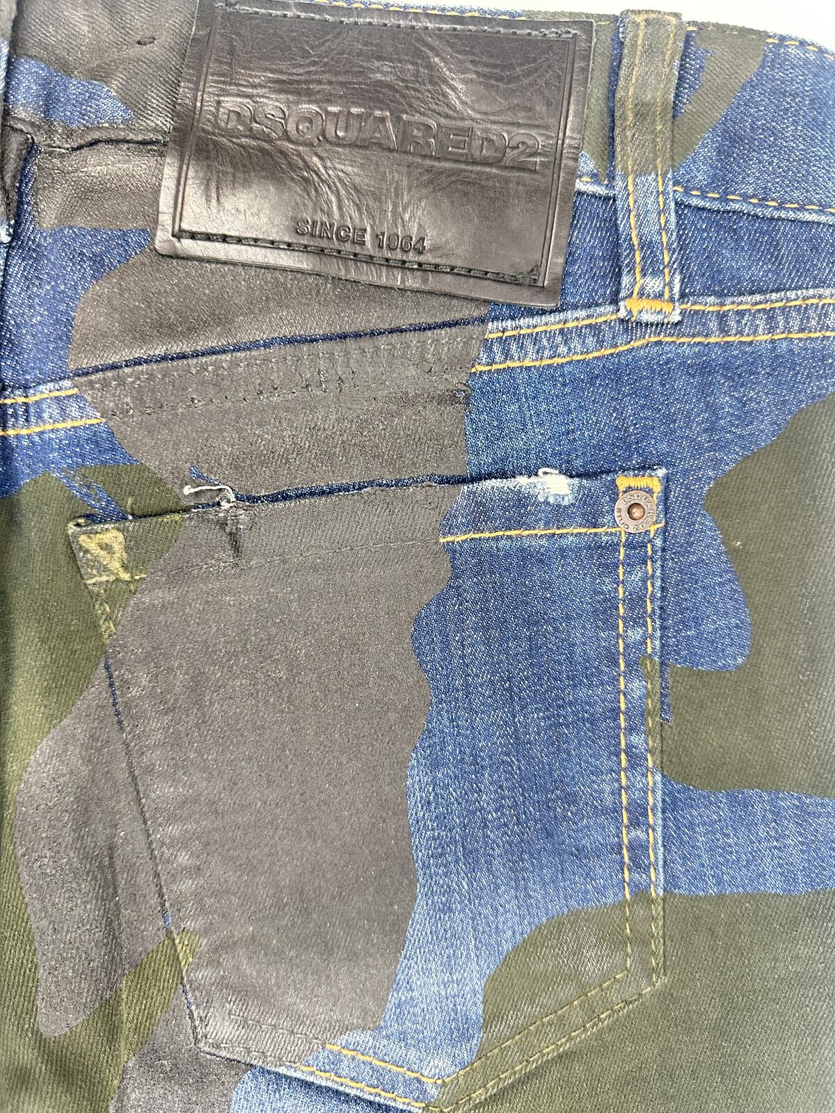 Dsquared2 Dsquared2 Men's Skater Jean Camo Print Blue Denim IT38 NWT S75LB0147 - Vestir