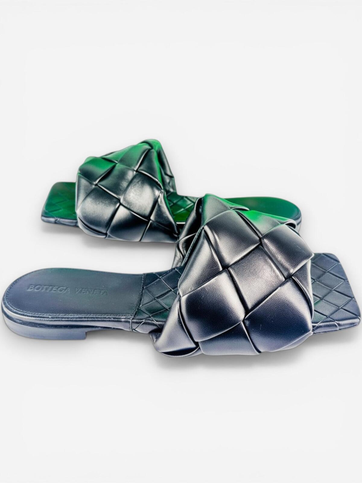 Bottega Veneta Lido Black Padded Intrecciato Flat Slide Sandal EU 36 NIB
