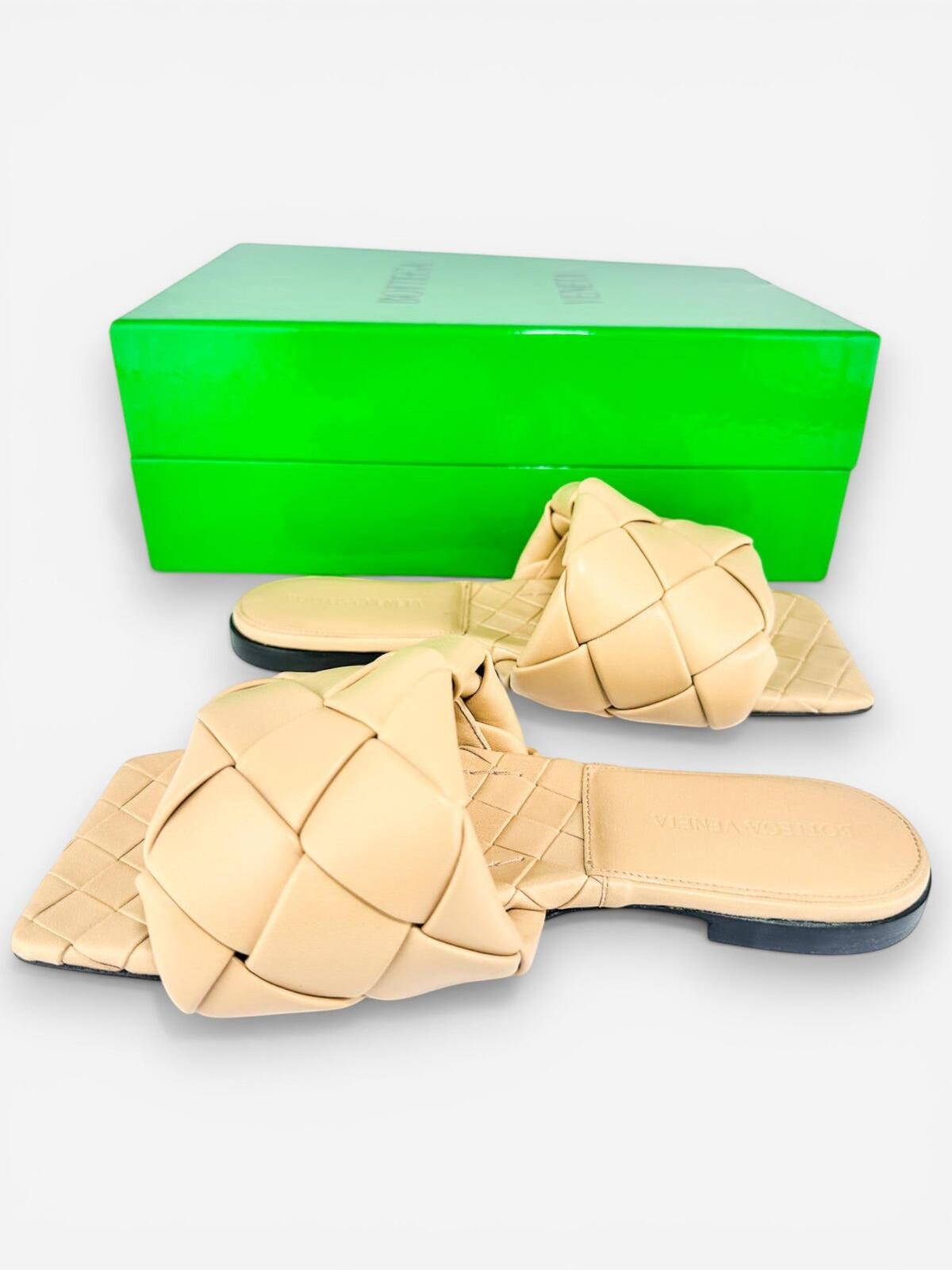 Bottega Veneta Lido Cane Sugar Padded Intrecciato Flat Slide EU 36.5 NIB